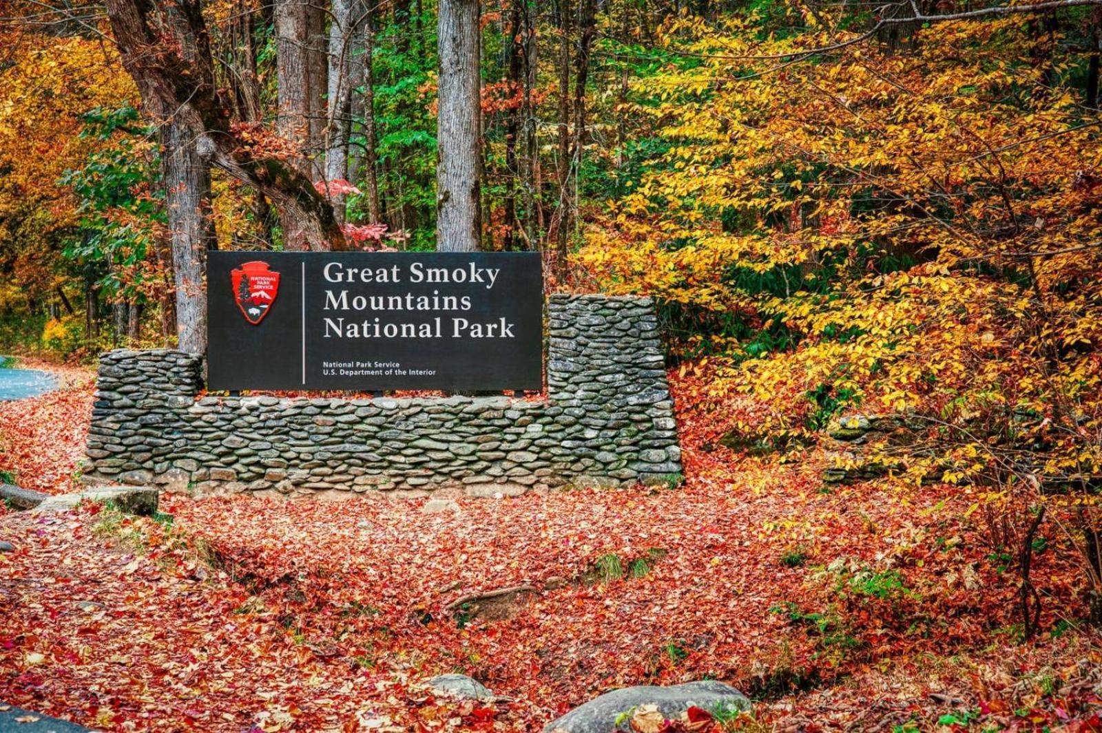 Hidden Star Hideaway-Blackberry Farm-Smoky Mtn Nat Park-Hot Tub- Fire Pit- Fenced Yard- Pet Friendly Walland Exterior foto