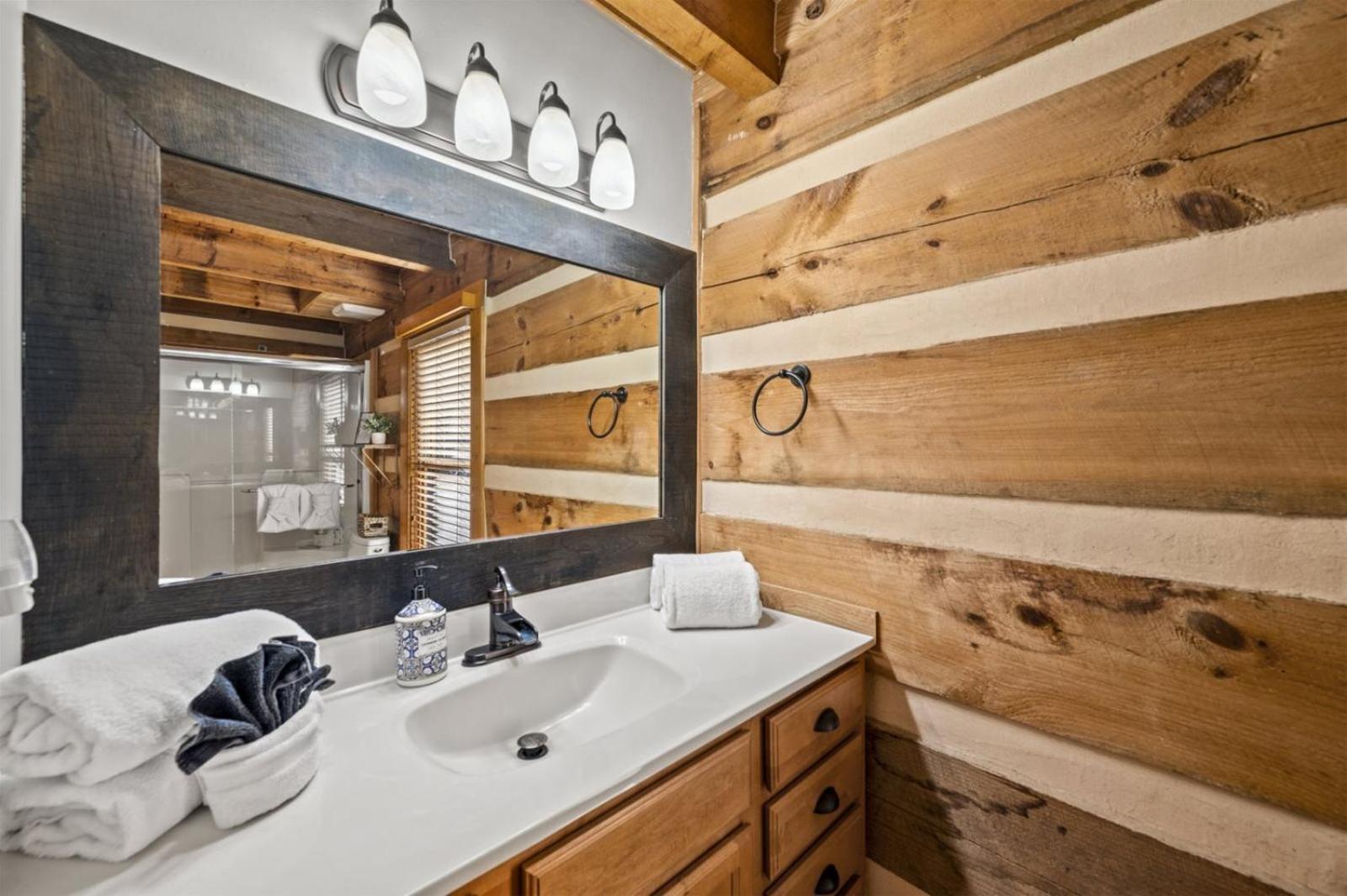 Hidden Star Hideaway-Blackberry Farm-Smoky Mtn Nat Park-Hot Tub- Fire Pit- Fenced Yard- Pet Friendly Walland Exterior foto