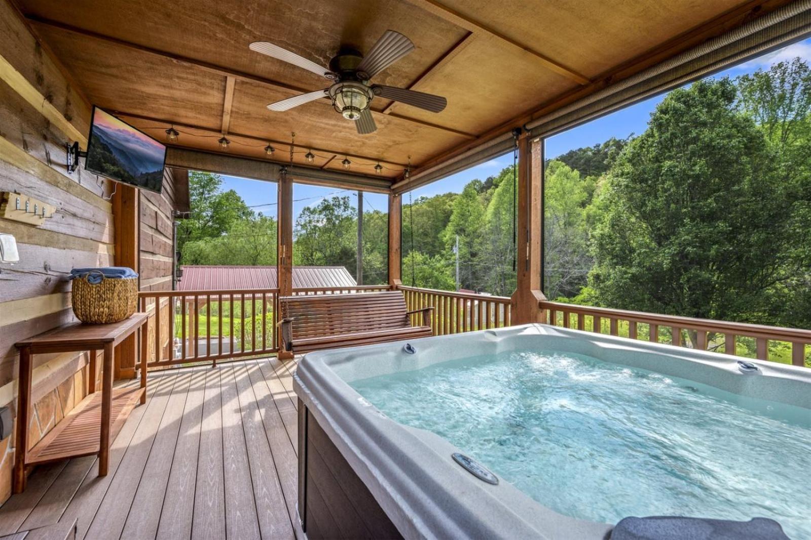 Hidden Star Hideaway-Blackberry Farm-Smoky Mtn Nat Park-Hot Tub- Fire Pit- Fenced Yard- Pet Friendly Walland Exterior foto